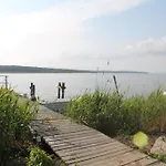 Hotel & Restaurant Am Wasser 3*