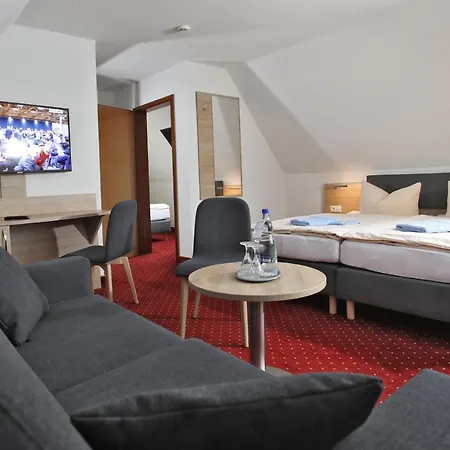 & Restaurant Am Wasser