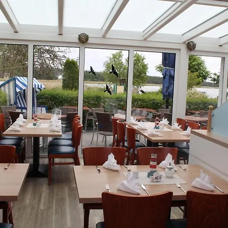 & Restaurant Am Wasser