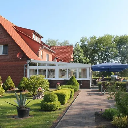 & Restaurant Am Wasser 3* Breege